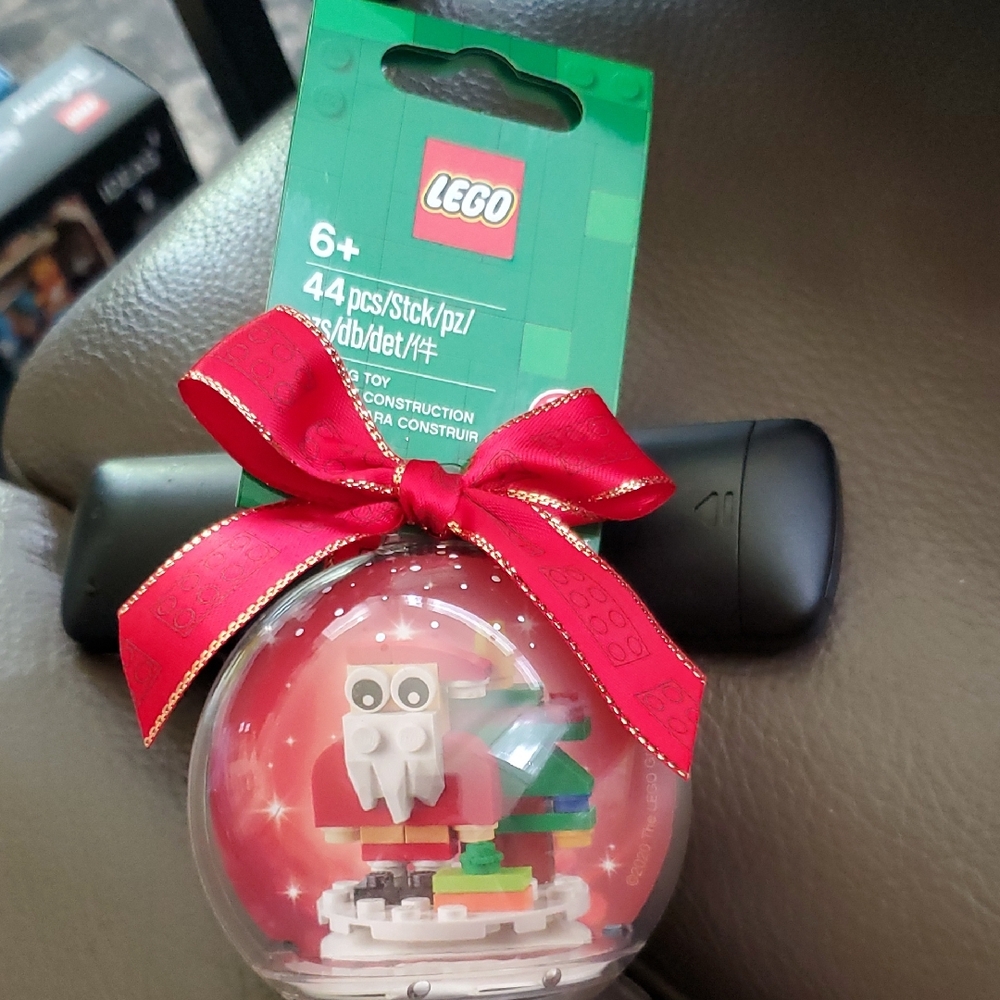 NWT Lego 854037 Santa Bauble Holiday Ornament